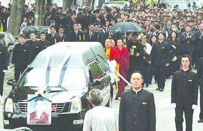 澳門六開彩天天正版免費(fèi)，澳門六開彩正版免費(fèi)天天彩開獎預(yù)測